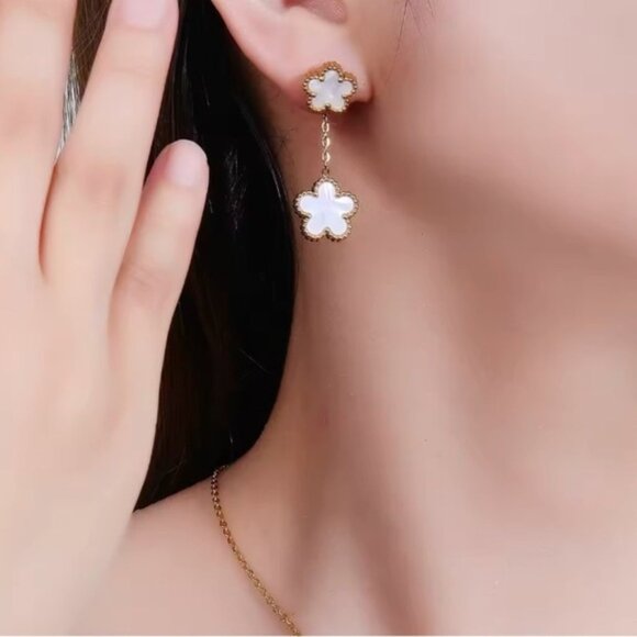 Alhambra White Luck Four Clover Gold Flower Stainless Steel Drop Earrings - Picture 3 of 5